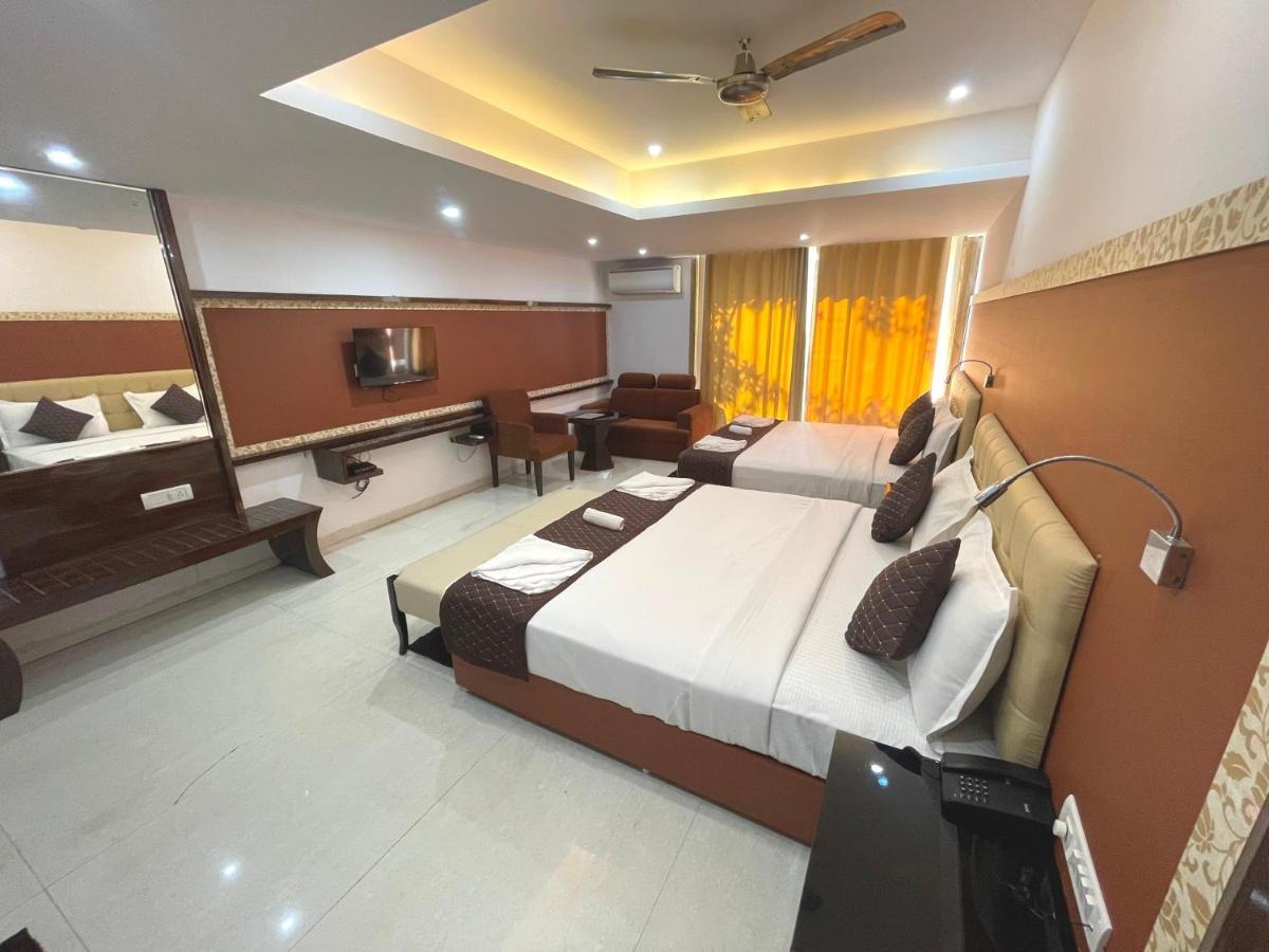Hotel Goa Continental Arpora Exterior foto